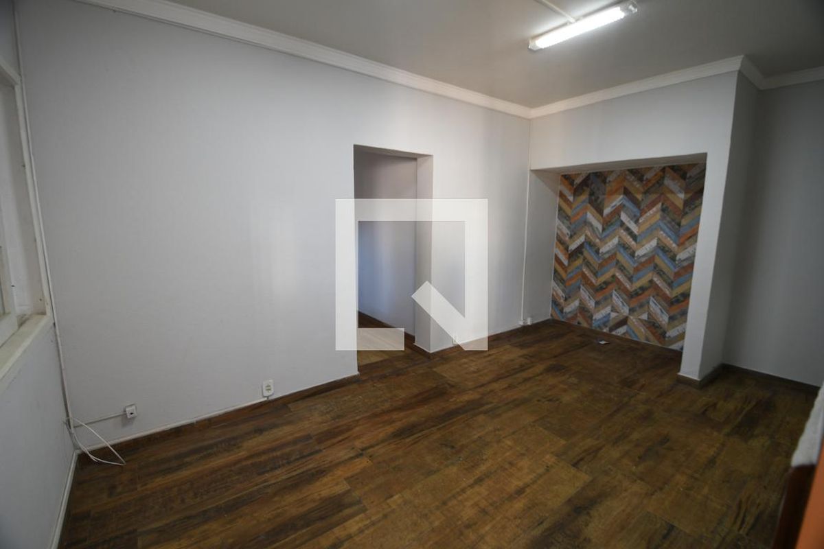 Casa à Venda - Guanabara, 3 Quartos,  241 m2 em , Campinas - sp | SoloBR