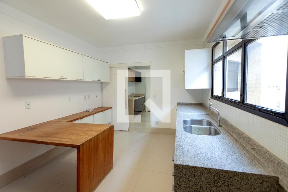Apartamento à Venda - Cambuí, 5 Quartos,  330 m2 em , Campinas - sp | SoloBR