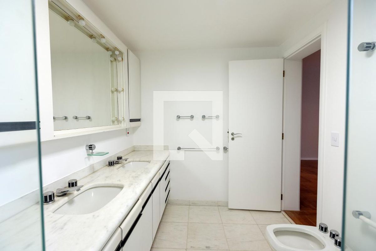 Apartamento à Venda - Cambuí, 5 Quartos,  330 m2 em , Campinas - sp | SoloBR