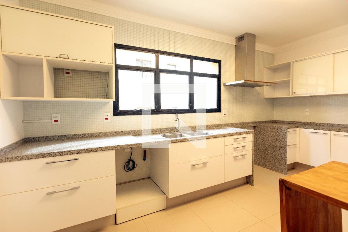 Apartamento à Venda - Cambuí, 5 Quartos,  330 m2 em , Campinas - sp | SoloBR