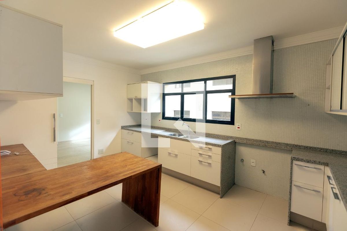 Apartamento à Venda - Cambuí, 5 Quartos,  330 m2 em , Campinas - sp | SoloBR