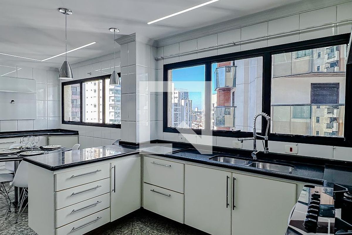 Apartamento, 3 quartos, 220 m² - Foto 118