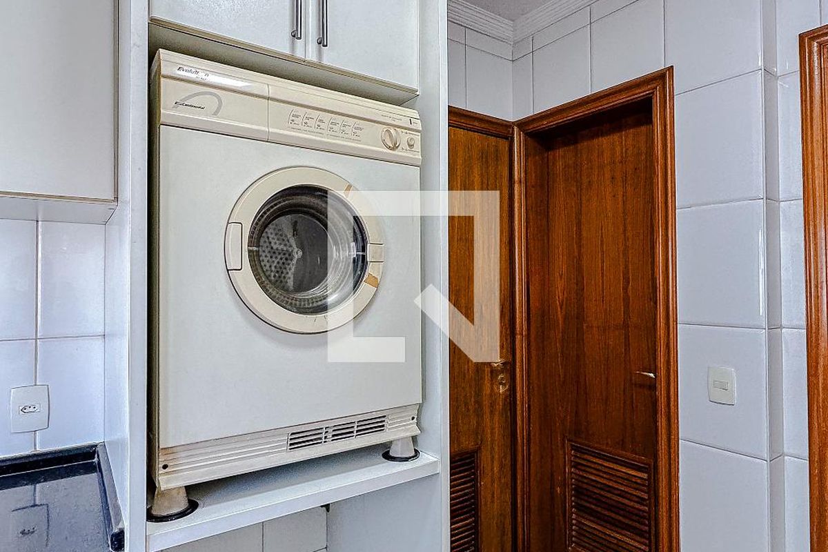 Apartamento, 3 quartos, 220 m² - Foto 128