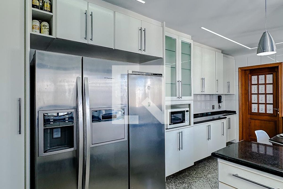 Apartamento, 3 quartos, 220 m² - Foto 120