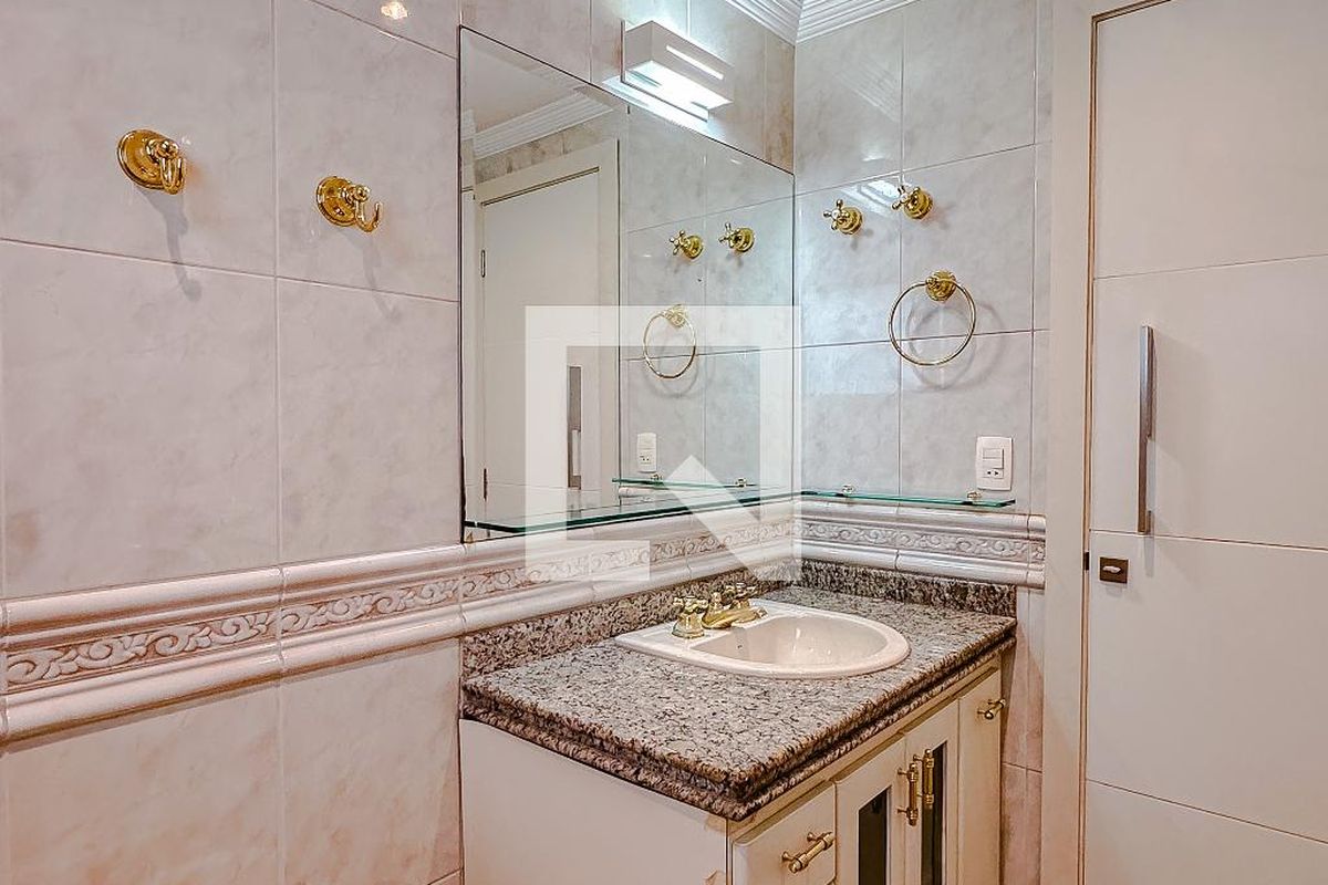 Apartamento, 3 quartos, 220 m² - Foto 76