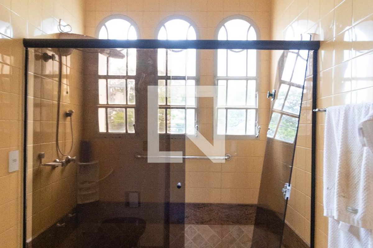 Casa à Venda - Nova Campinas, 3 Quartos,  695 m2 em , Campinas - sp | SoloBR