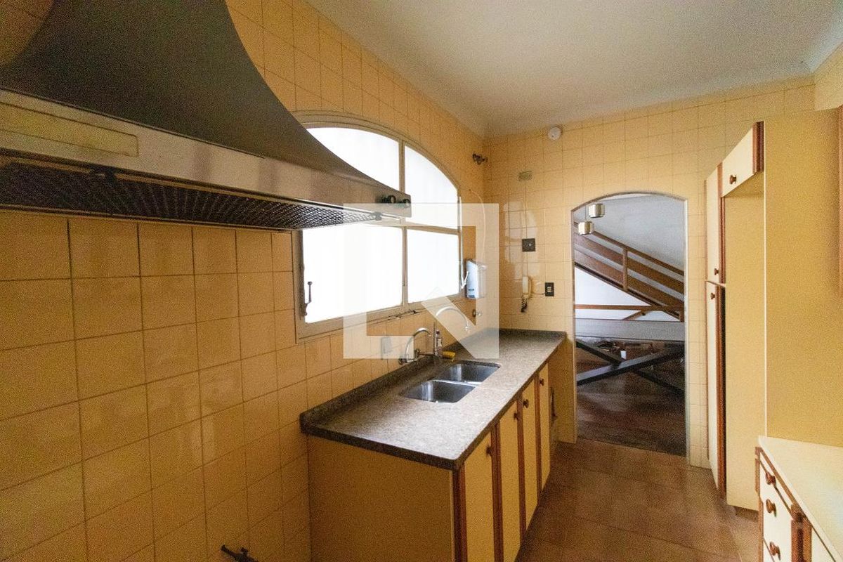 Casa à Venda - Nova Campinas, 3 Quartos,  695 m2 em , Campinas - sp | SoloBR