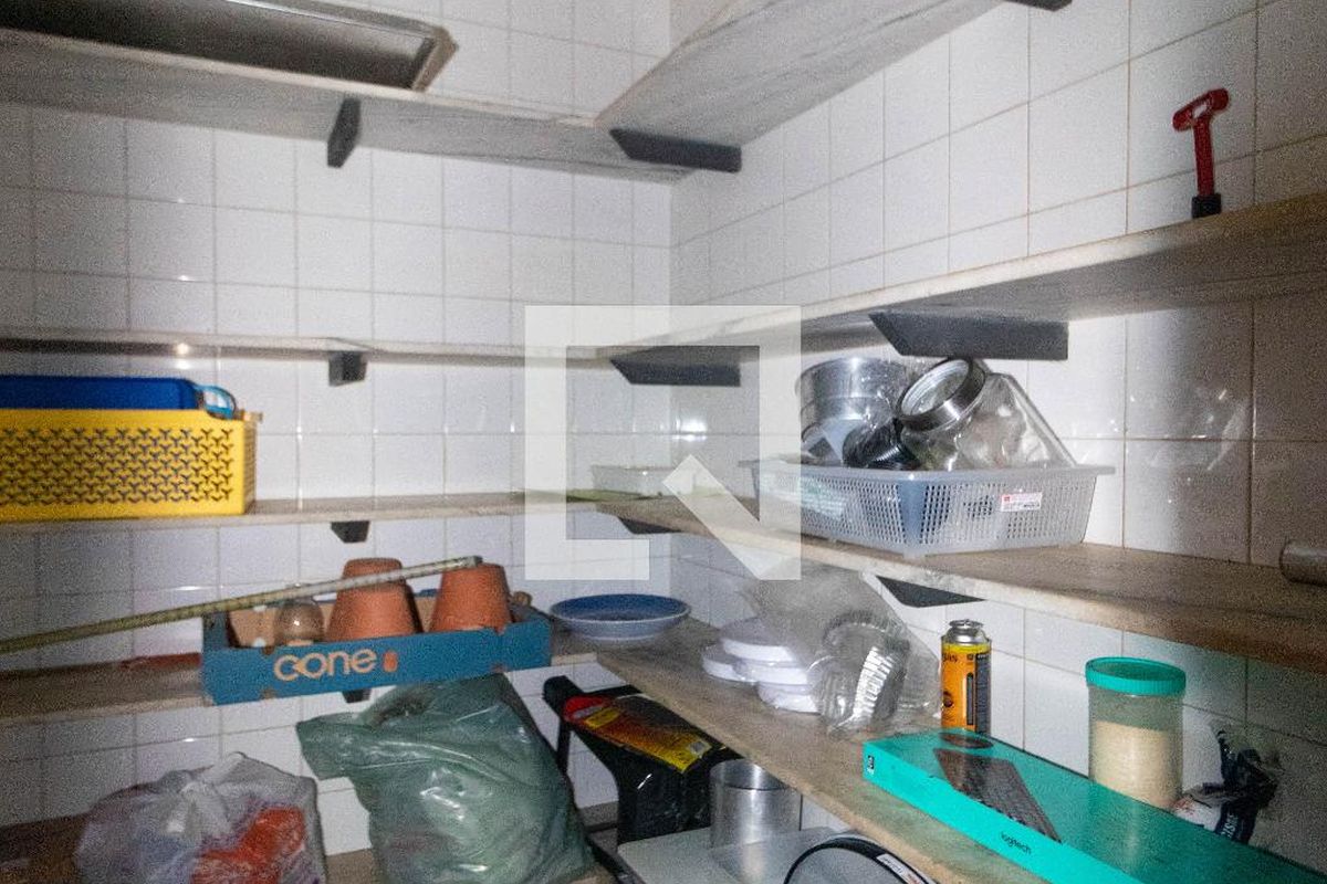 Casa à Venda - Nova Campinas, 3 Quartos,  695 m2 em , Campinas - sp | SoloBR