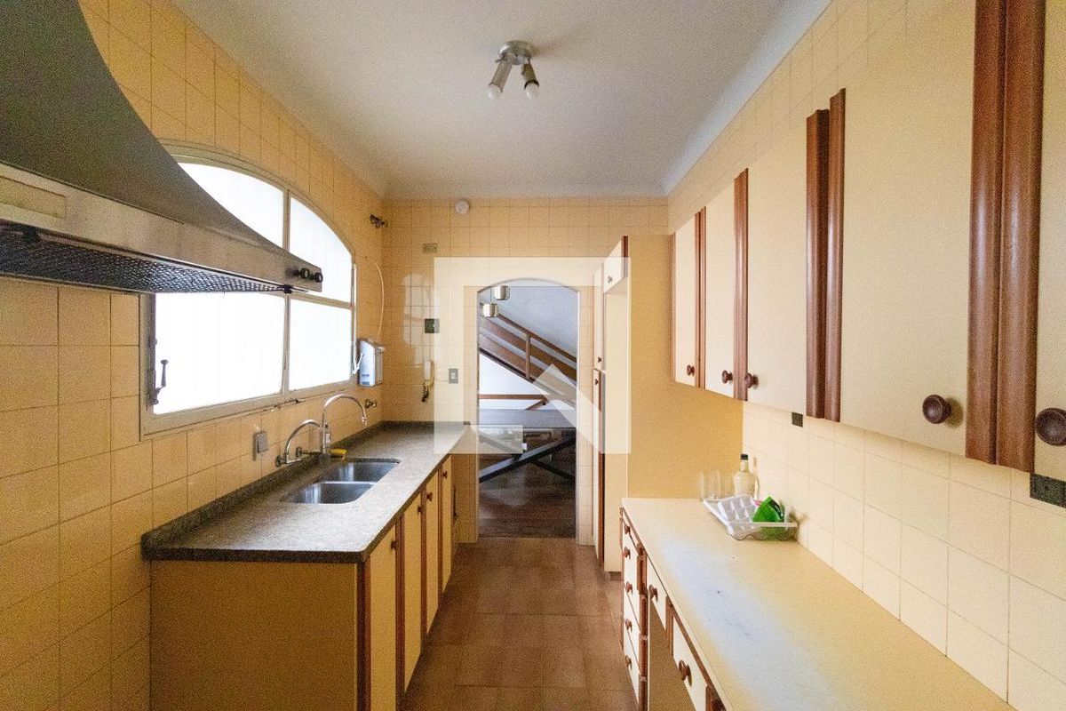 Casa à Venda - Nova Campinas, 3 Quartos,  695 m2 em , Campinas - sp | SoloBR