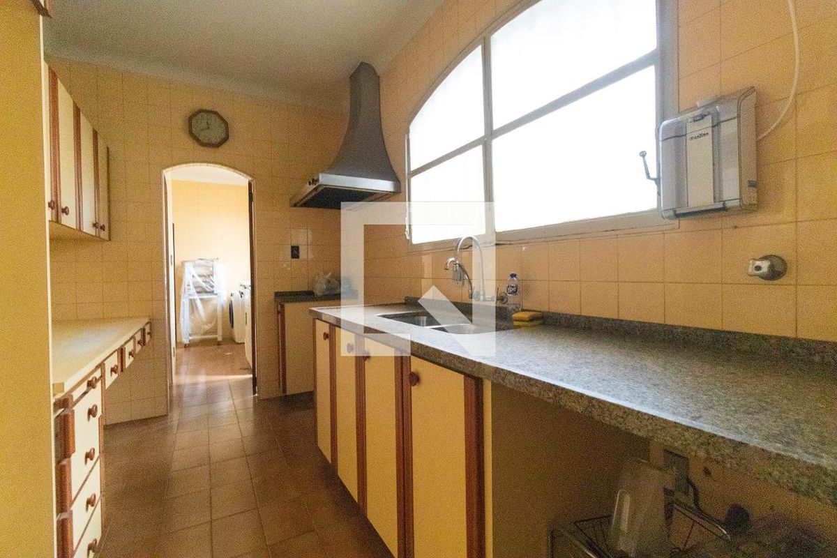 Casa à Venda - Nova Campinas, 3 Quartos,  695 m2 em , Campinas - sp | SoloBR