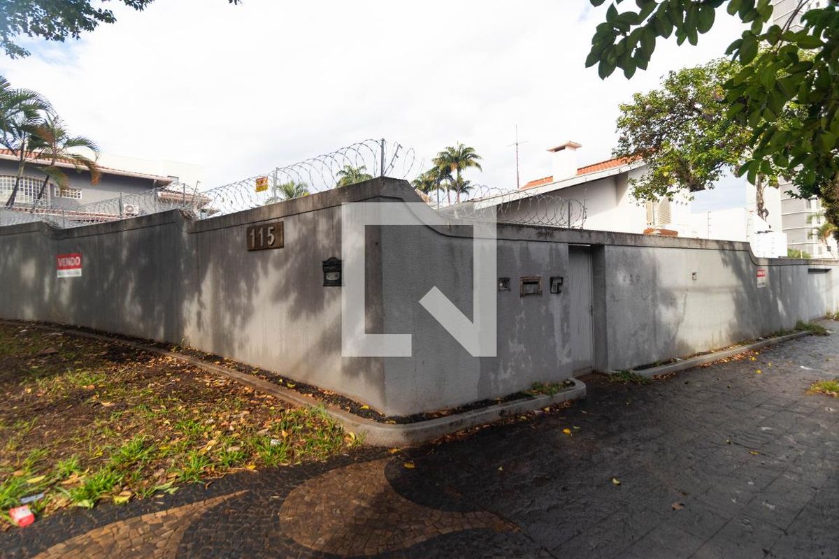 Casa à Venda - Nova Campinas, 3 Quartos,  695 m2 em , Campinas - sp | SoloBR