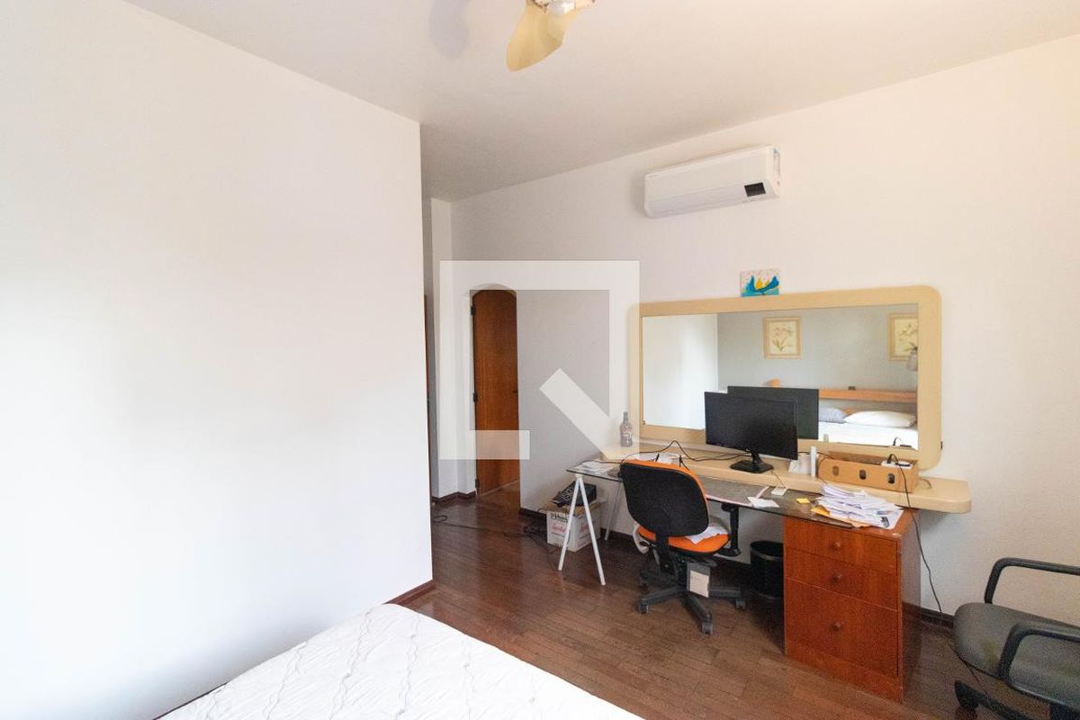 Casa à Venda - Nova Campinas, 3 Quartos,  695 m2 em , Campinas - sp | SoloBR