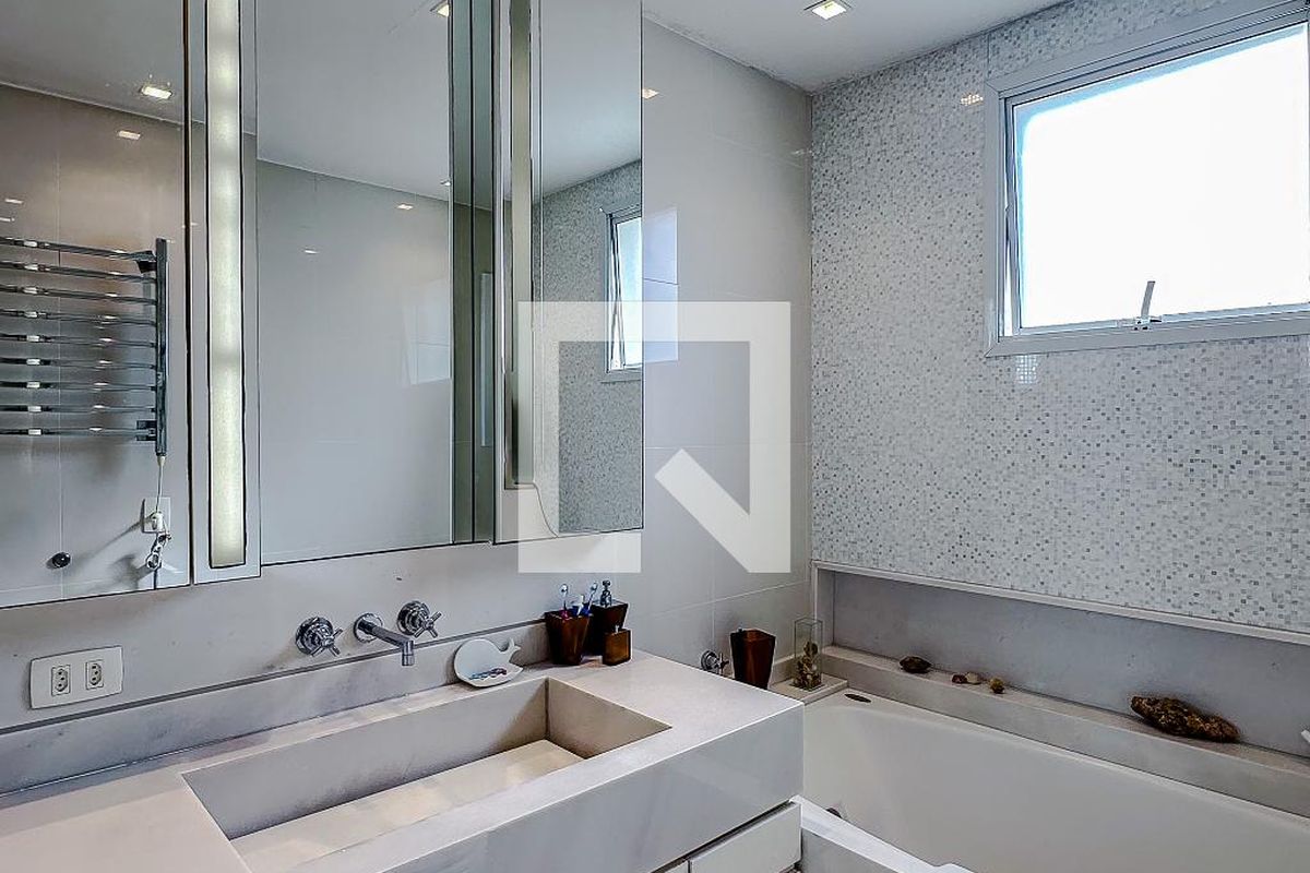 Apartamento, 4 quartos, 228 m² - Foto 34