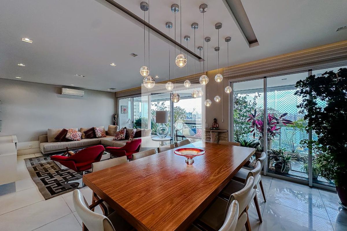 Apartamento, 4 quartos, 228 m² - Foto 1