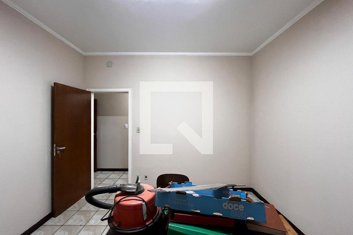 Casa à Venda - Taquaral, 4 Quartos,  320 m2 em , Campinas - sp | SoloBR