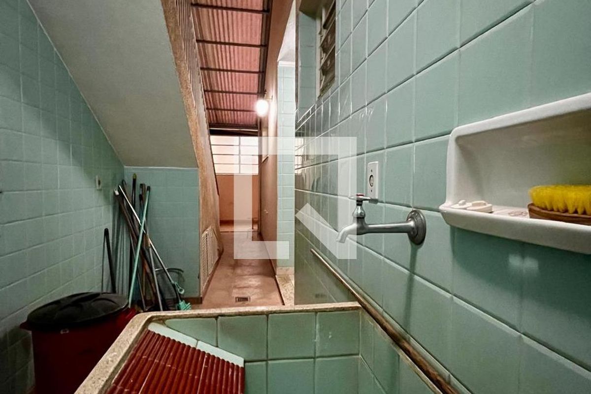 Casa à Venda - Taquaral, 4 Quartos,  320 m2 em , Campinas - sp | SoloBR