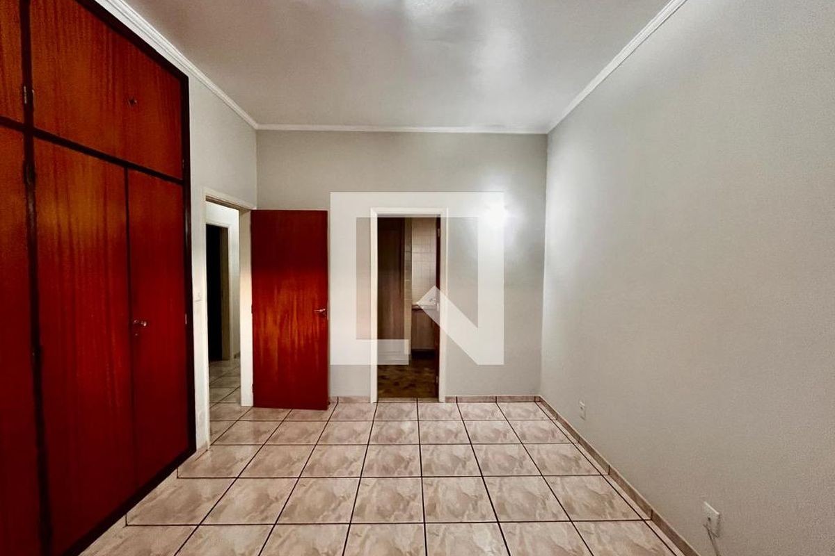 Casa à Venda - Taquaral, 4 Quartos,  320 m2 em , Campinas - sp | SoloBR