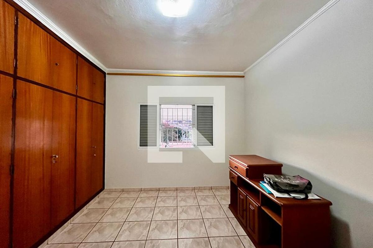 Casa à Venda - Taquaral, 4 Quartos,  320 m2 em , Campinas - sp | SoloBR