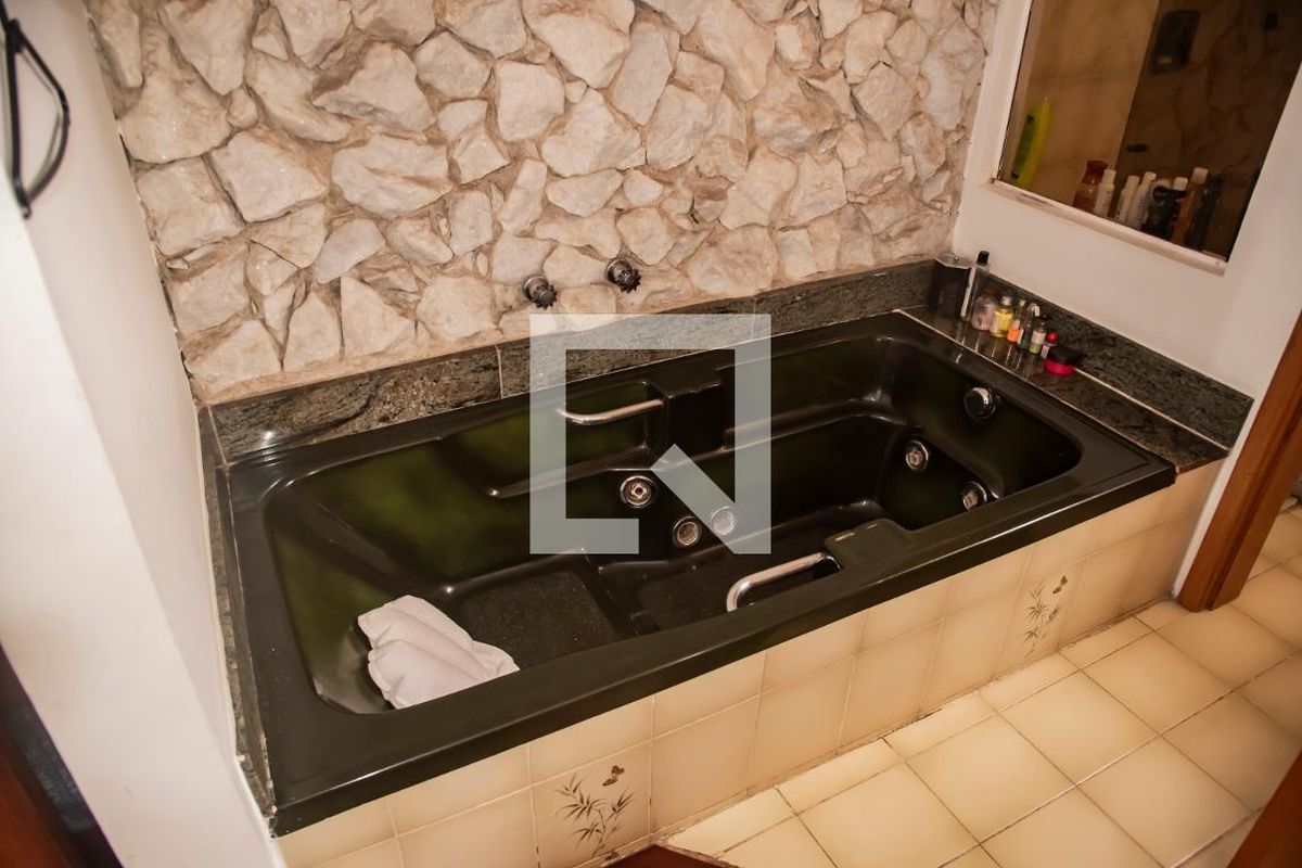 Casa, 5 quartos, 320 m² - Foto 82