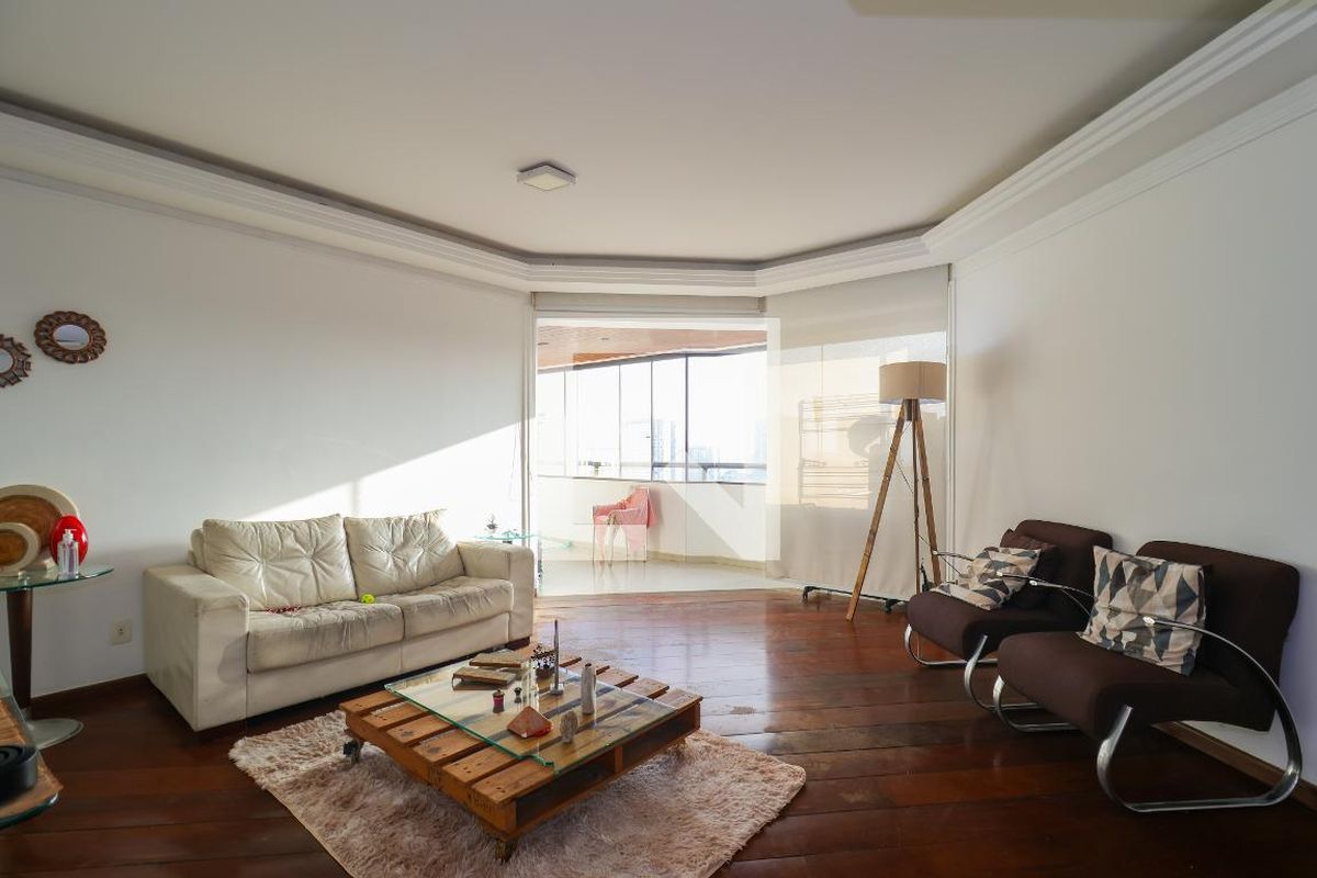 Apartamento, 3 quartos, 150 m² - Foto 2