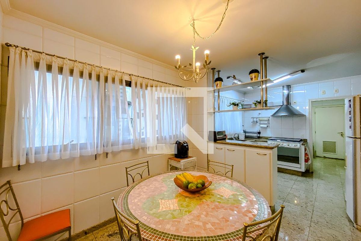Apartamento, 3 quartos, 223 m² - Foto 149