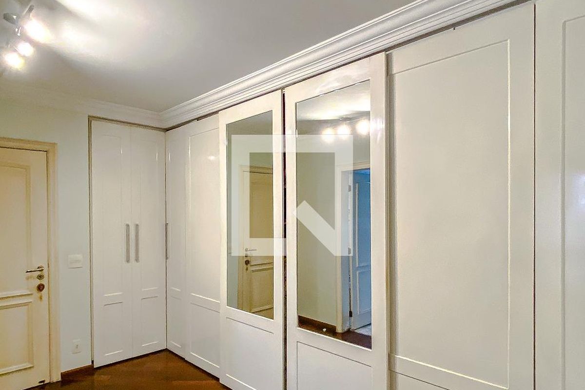 Apartamento, 3 quartos, 223 m² - Foto 116