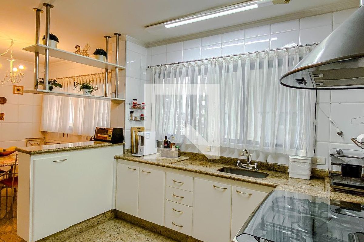 Apartamento, 3 quartos, 223 m² - Foto 164