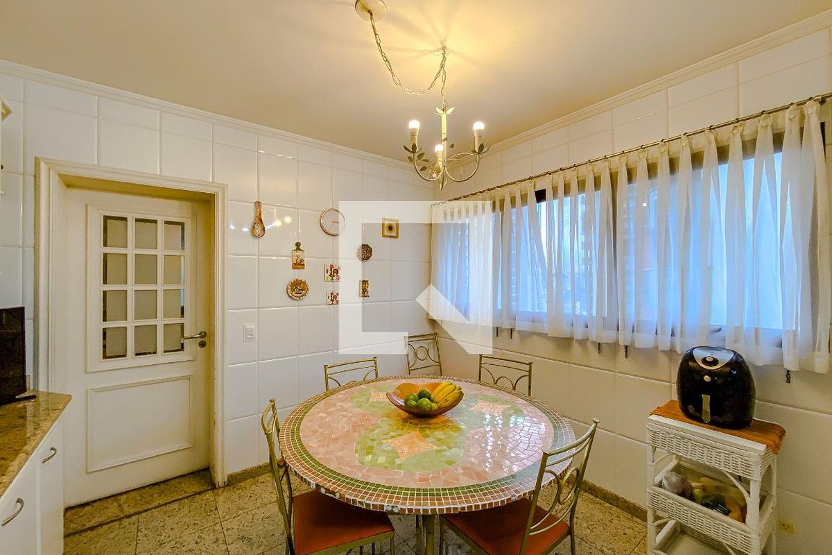 Apartamento, 3 quartos, 223 m² - Foto 156