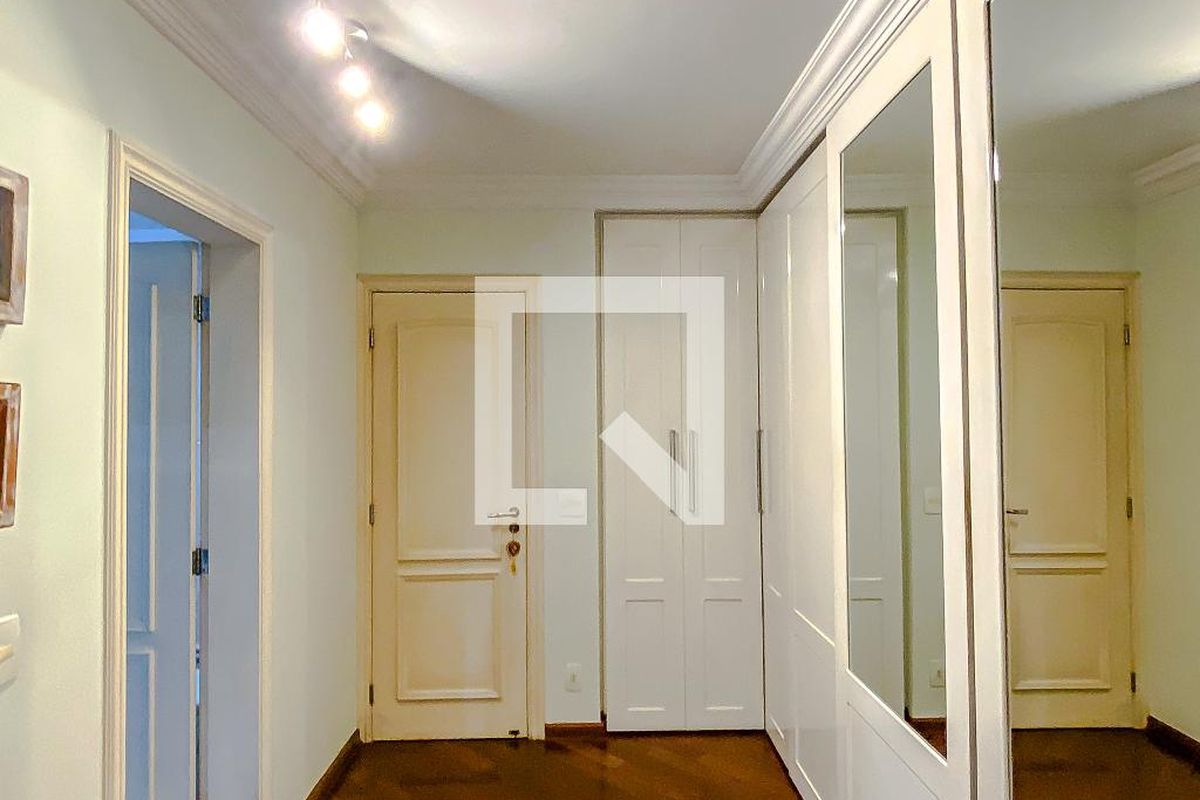 Apartamento, 3 quartos, 223 m² - Foto 117