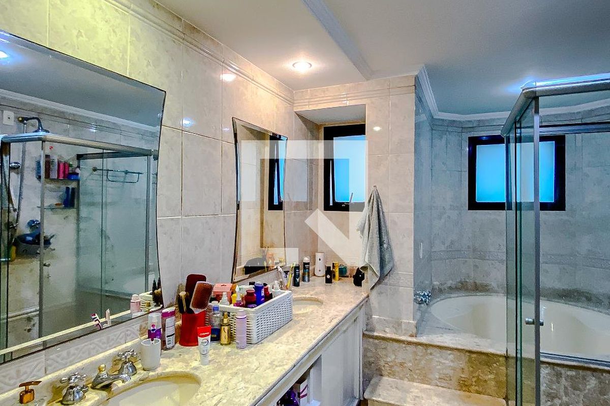 Apartamento, 3 quartos, 223 m² - Foto 132