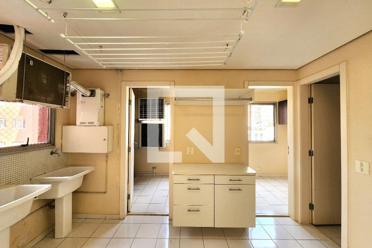 Apartamento, 3 quartos, 240 m² - Foto 128