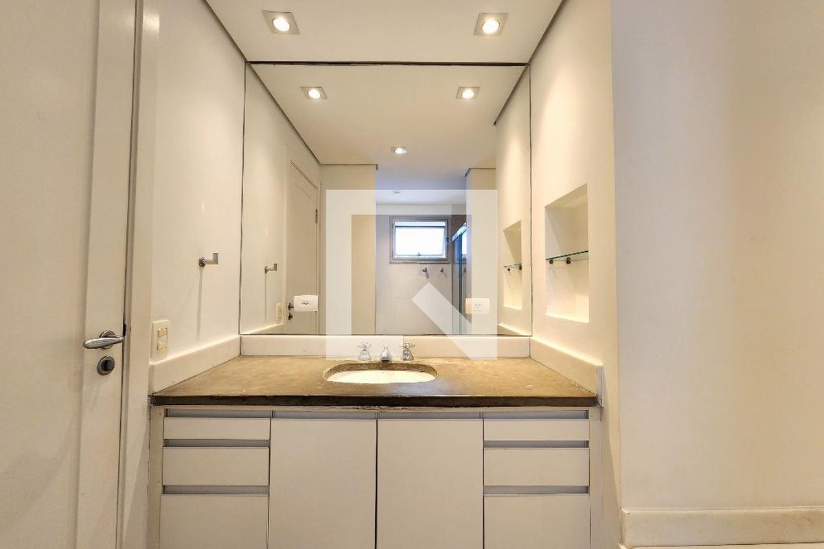 Apartamento, 3 quartos, 240 m² - Foto 96