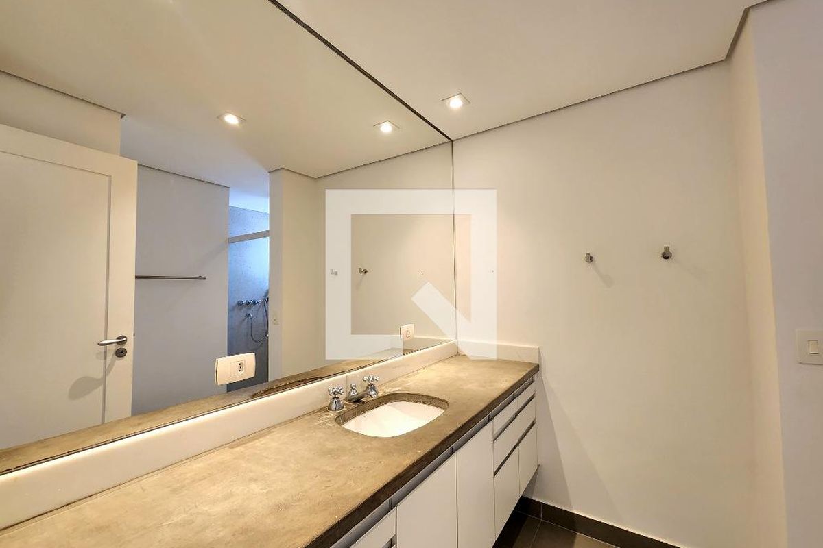 Apartamento, 3 quartos, 240 m² - Foto 82