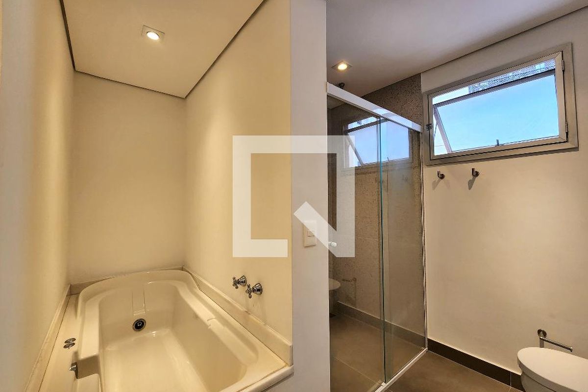 Apartamento, 3 quartos, 240 m² - Foto 98