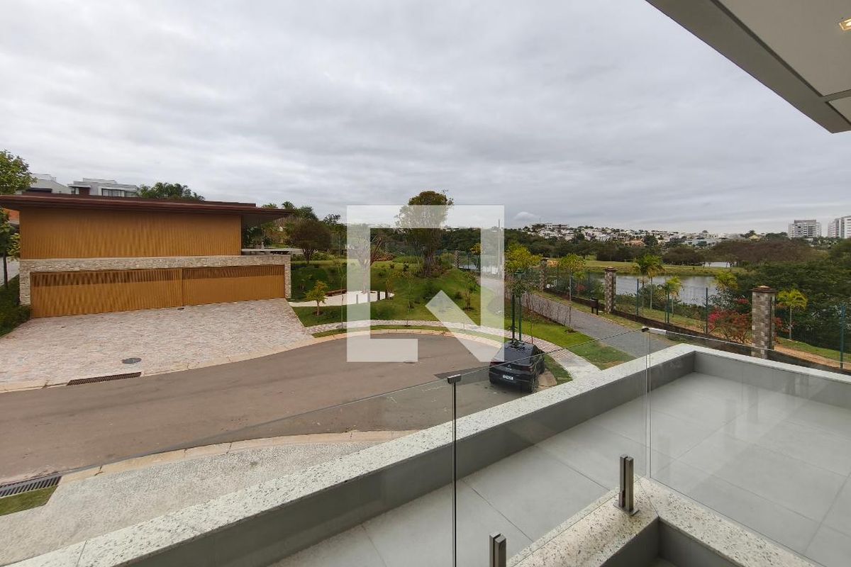 Casa à Venda - Swiss Park, 4 Quartos,  313 m2 em , Campinas - sp | SoloBR