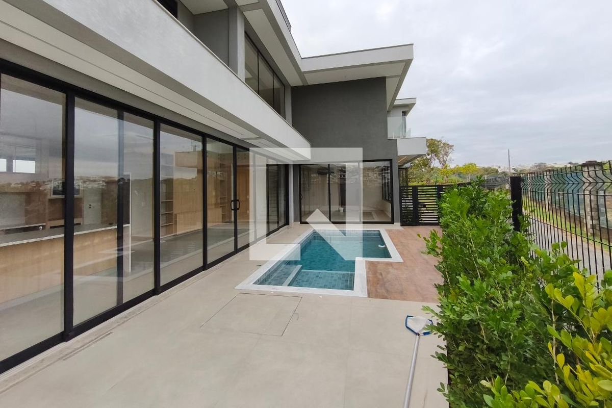 Casa à Venda - Swiss Park, 4 Quartos,  313 m2 em , Campinas - sp | SoloBR
