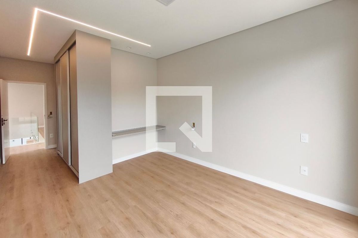Casa à Venda - Swiss Park, 4 Quartos,  313 m2 em , Campinas - sp | SoloBR