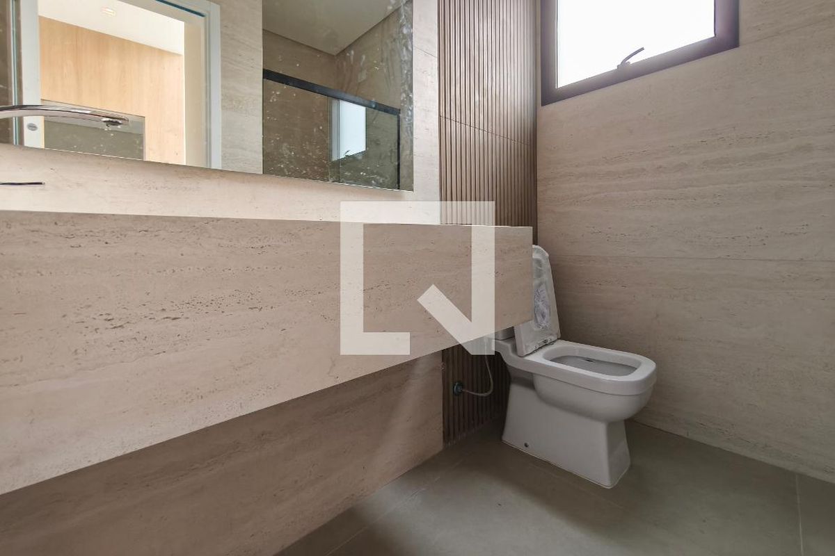 Casa à Venda - Swiss Park, 4 Quartos,  313 m2 em , Campinas - sp | SoloBR