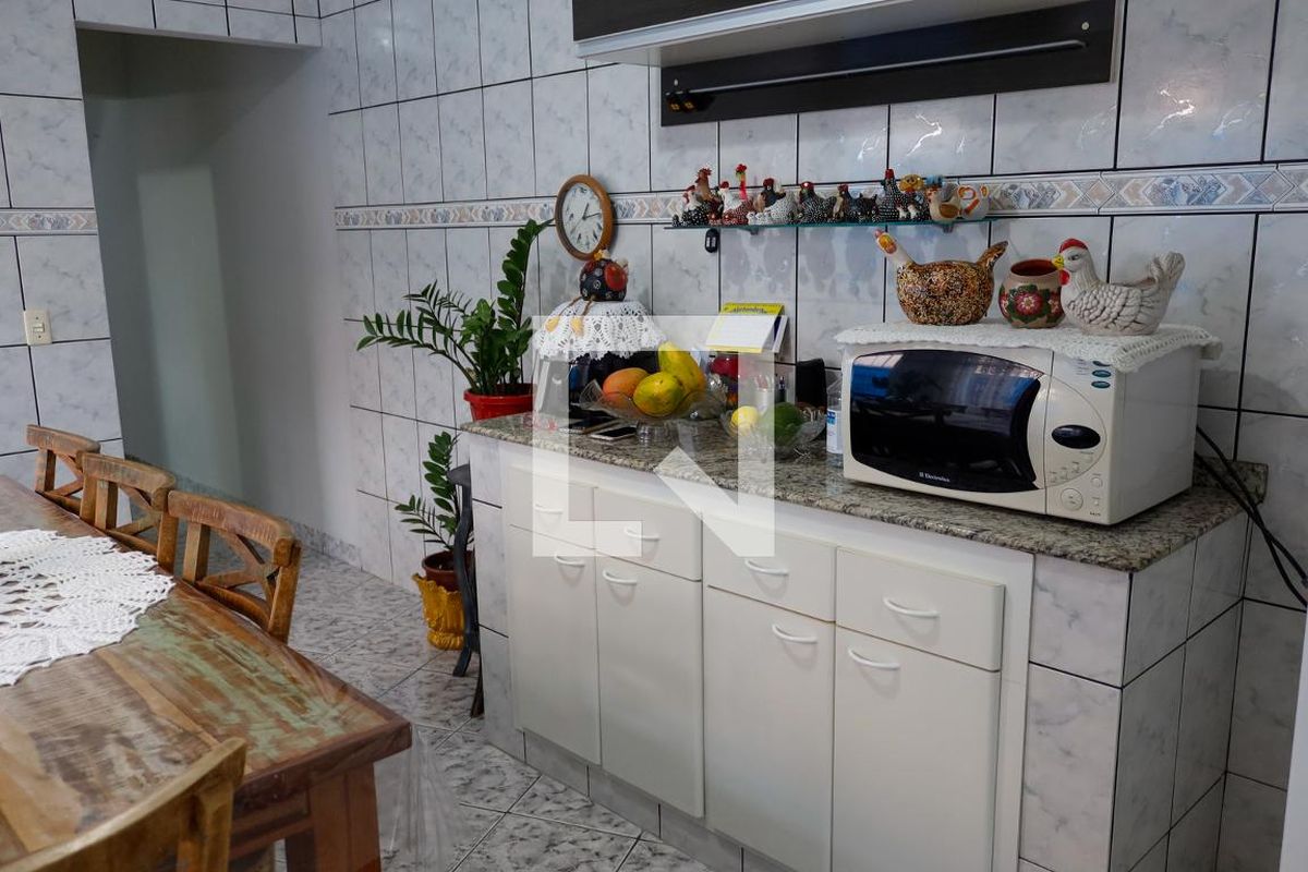 Casa, 3 quartos, 184 m² - Foto 60