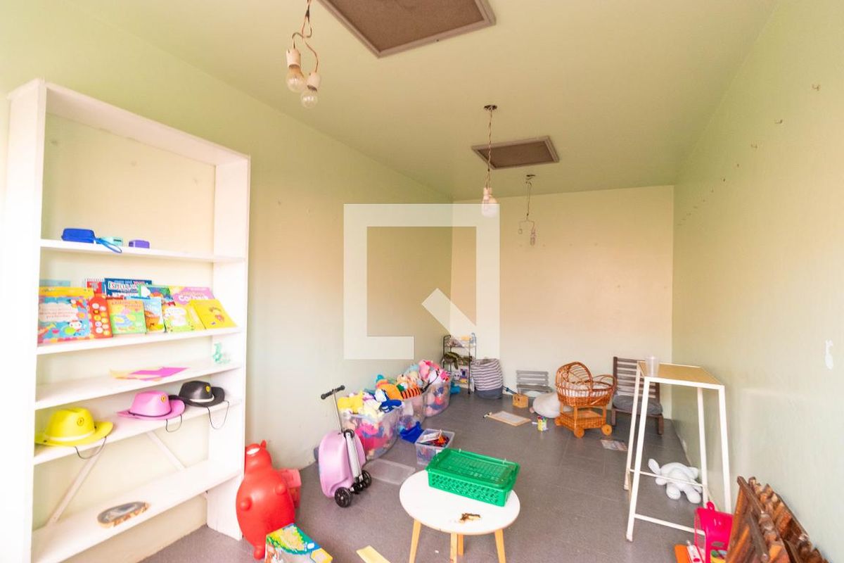 Casa à Venda - Guanabara, 5 Quartos,  450 m2 em , Campinas - sp | SoloBR