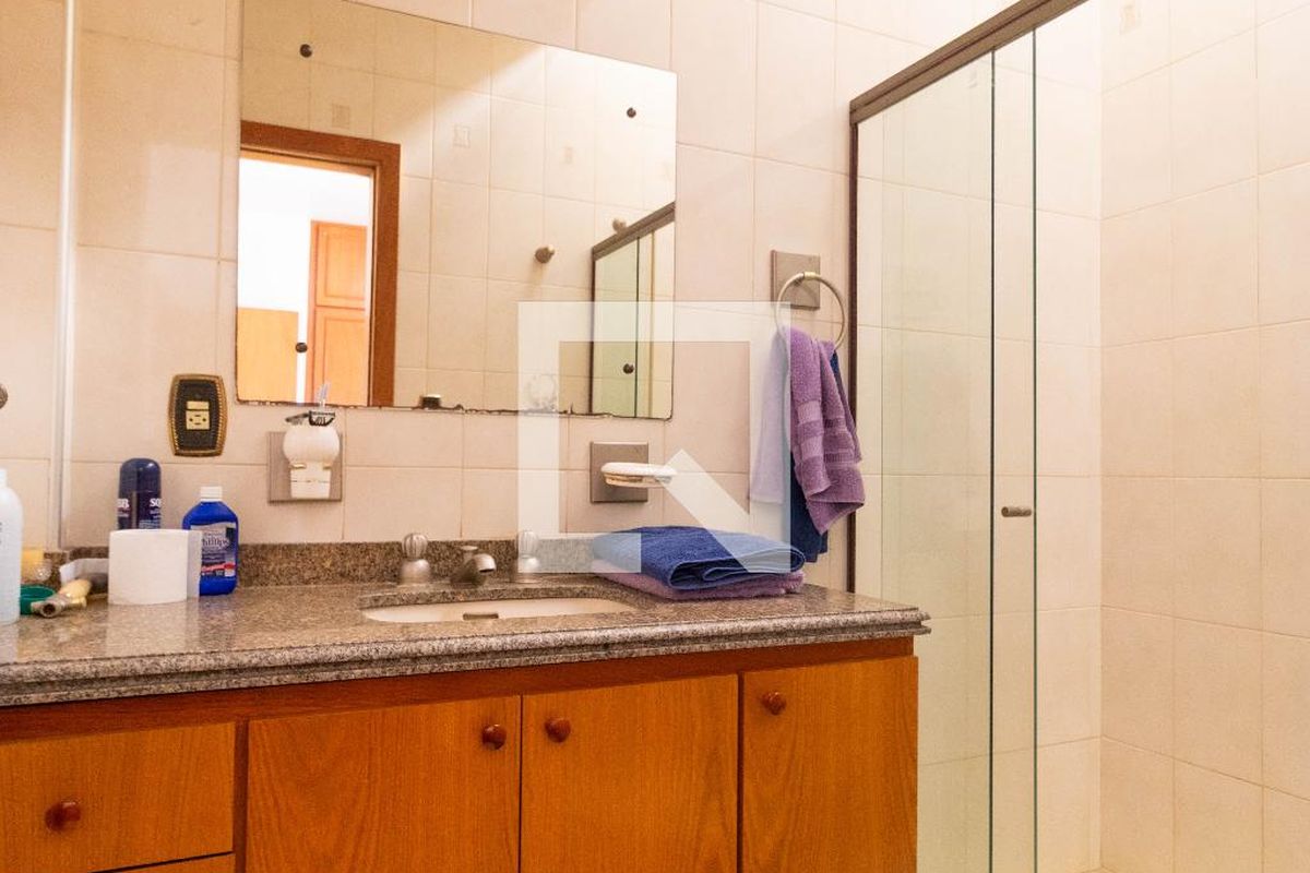 Casa à Venda - Guanabara, 5 Quartos,  450 m2 em , Campinas - sp | SoloBR