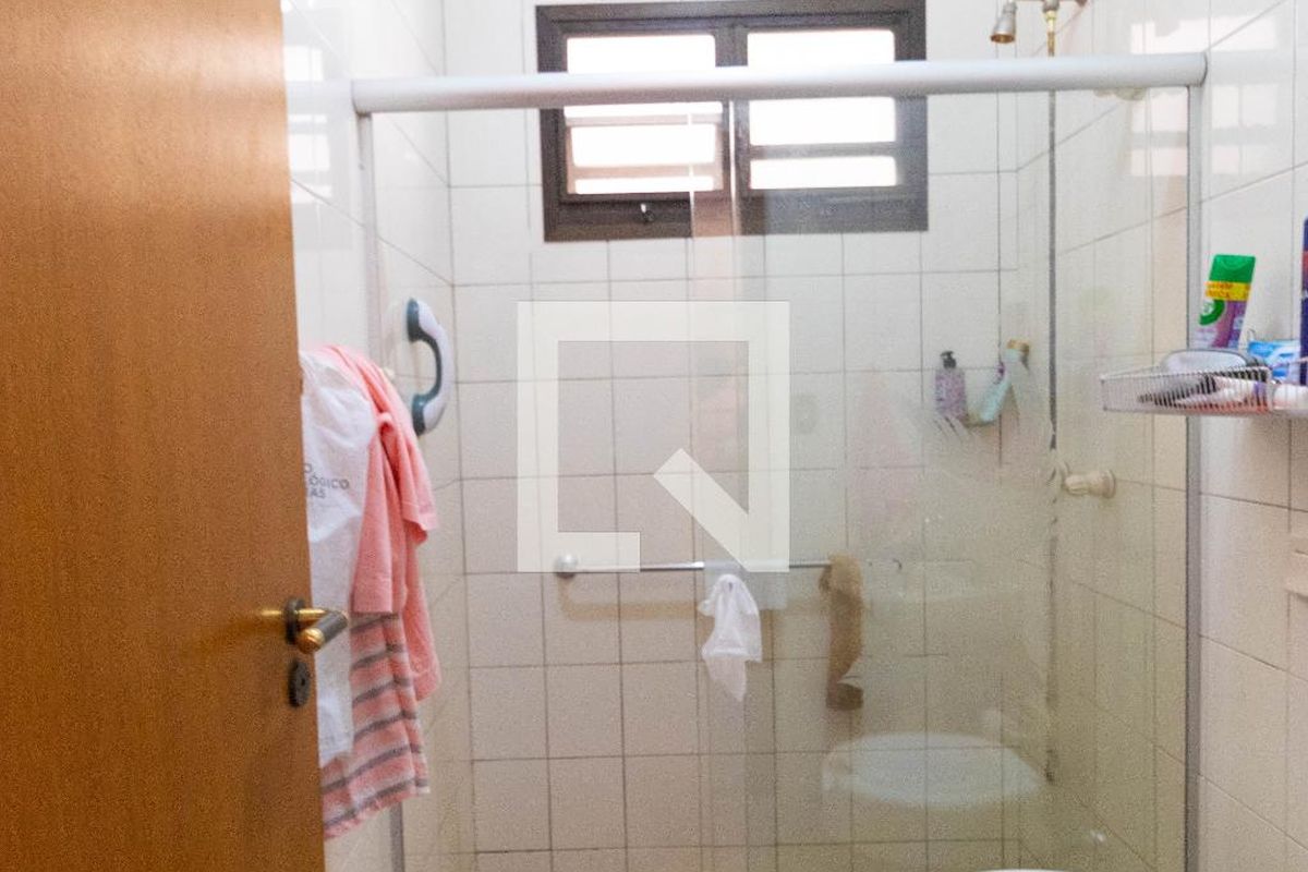 Casa à Venda - Guanabara, 5 Quartos,  450 m2 em , Campinas - sp | SoloBR
