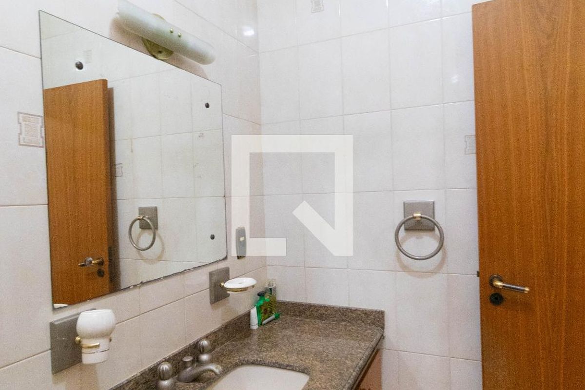 Casa à Venda - Guanabara, 5 Quartos,  450 m2 em , Campinas - sp | SoloBR