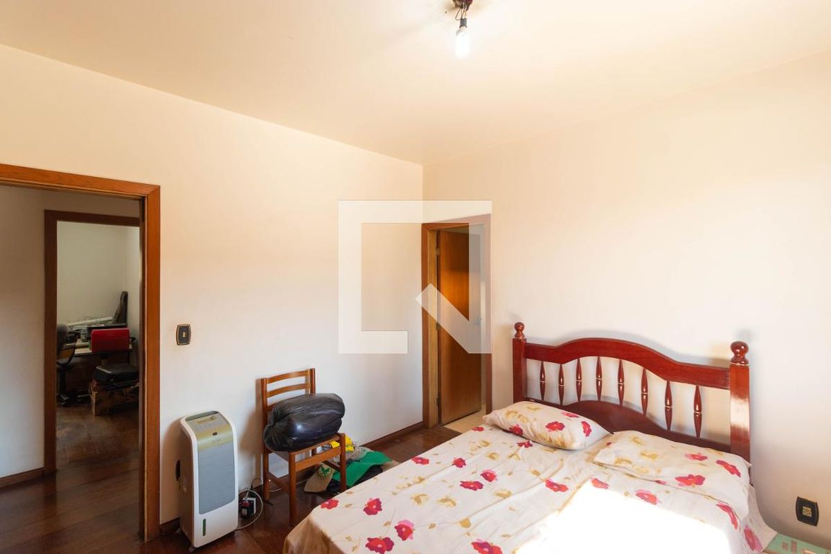Casa à Venda - Guanabara, 5 Quartos,  450 m2 em , Campinas - sp | SoloBR