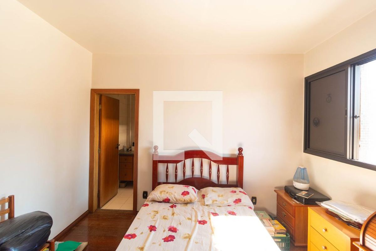 Casa à Venda - Guanabara, 5 Quartos,  450 m2 em , Campinas - sp | SoloBR