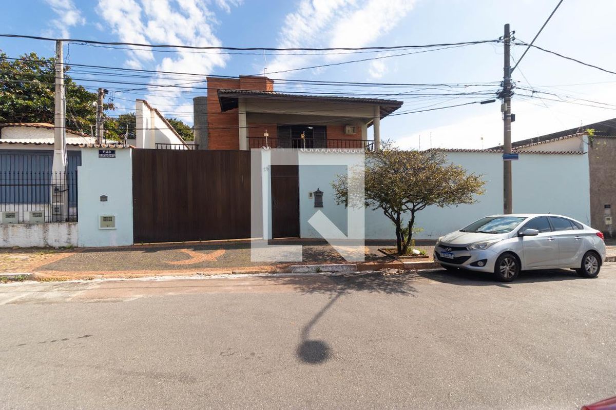 Casa à Venda - Guanabara, 5 Quartos,  450 m2 em , Campinas - sp | SoloBR