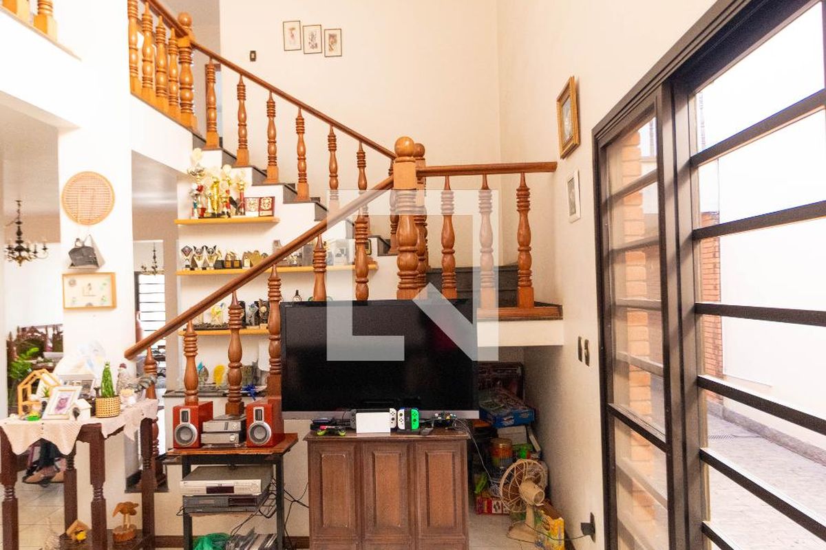 Casa à Venda - Guanabara, 5 Quartos,  450 m2 em , Campinas - sp | SoloBR