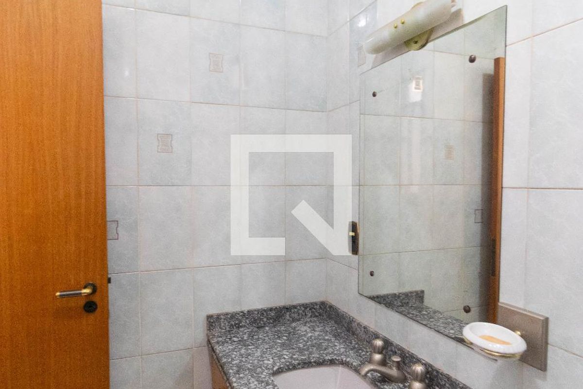 Casa à Venda - Guanabara, 5 Quartos,  450 m2 em , Campinas - sp | SoloBR