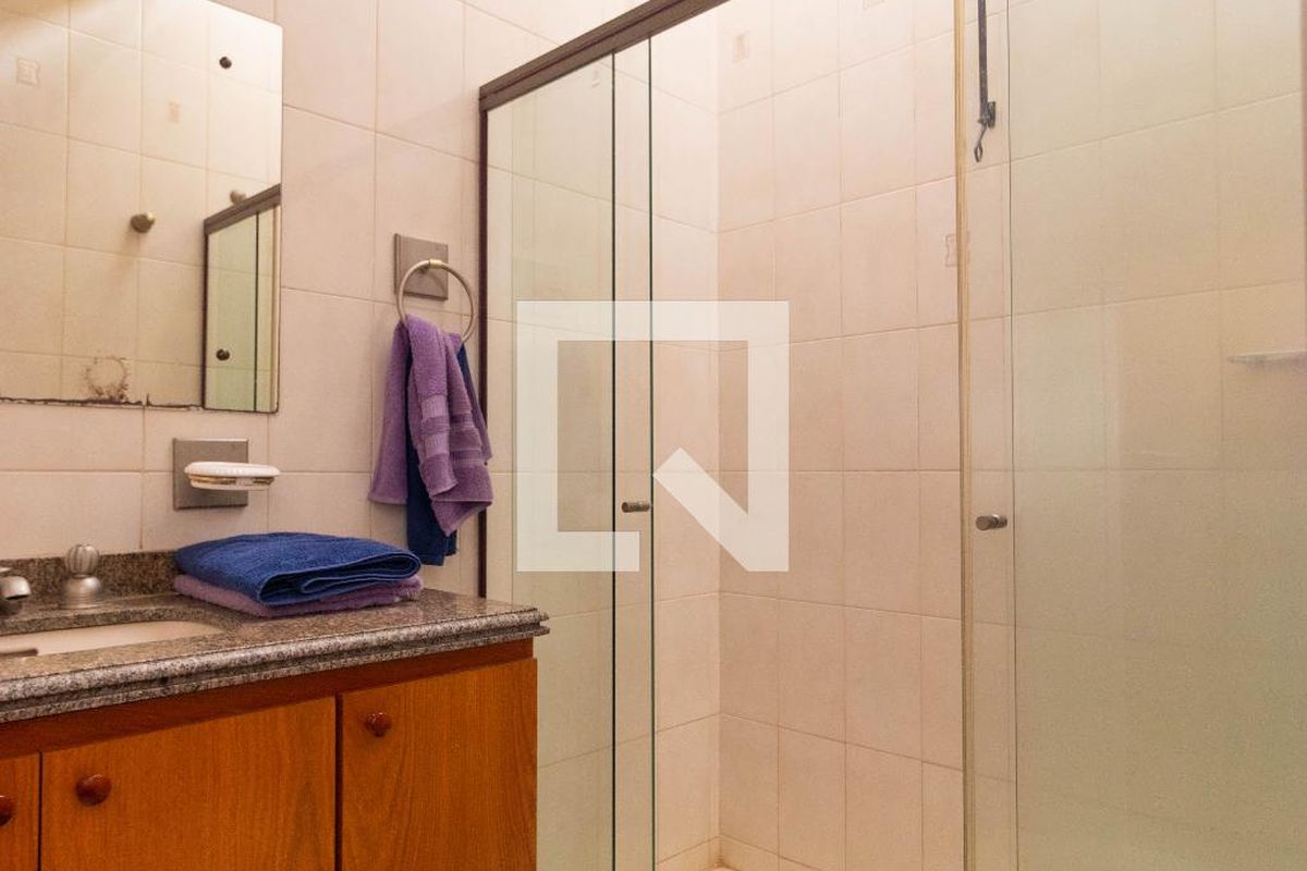 Casa à Venda - Guanabara, 5 Quartos,  450 m2 em , Campinas - sp | SoloBR