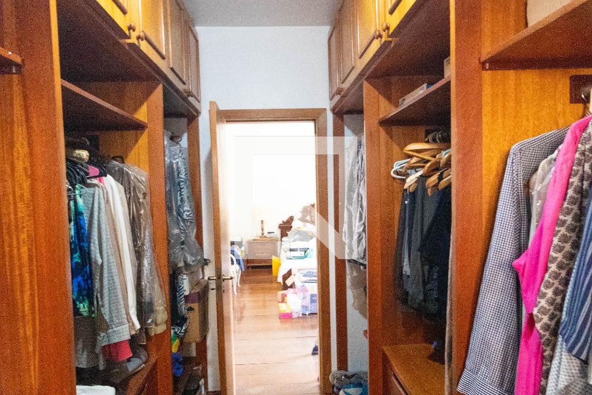 Casa à Venda - Guanabara, 5 Quartos,  450 m2 em , Campinas - sp | SoloBR